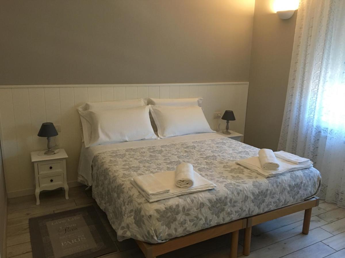 La Terrazza Sul Naviglio B&B Bernate Ticino Ngoại thất bức ảnh